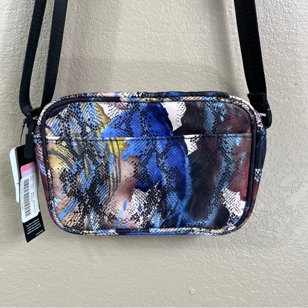 Tahari Monroe Crossbody bag snakeskin print. - Picture 2 of 7